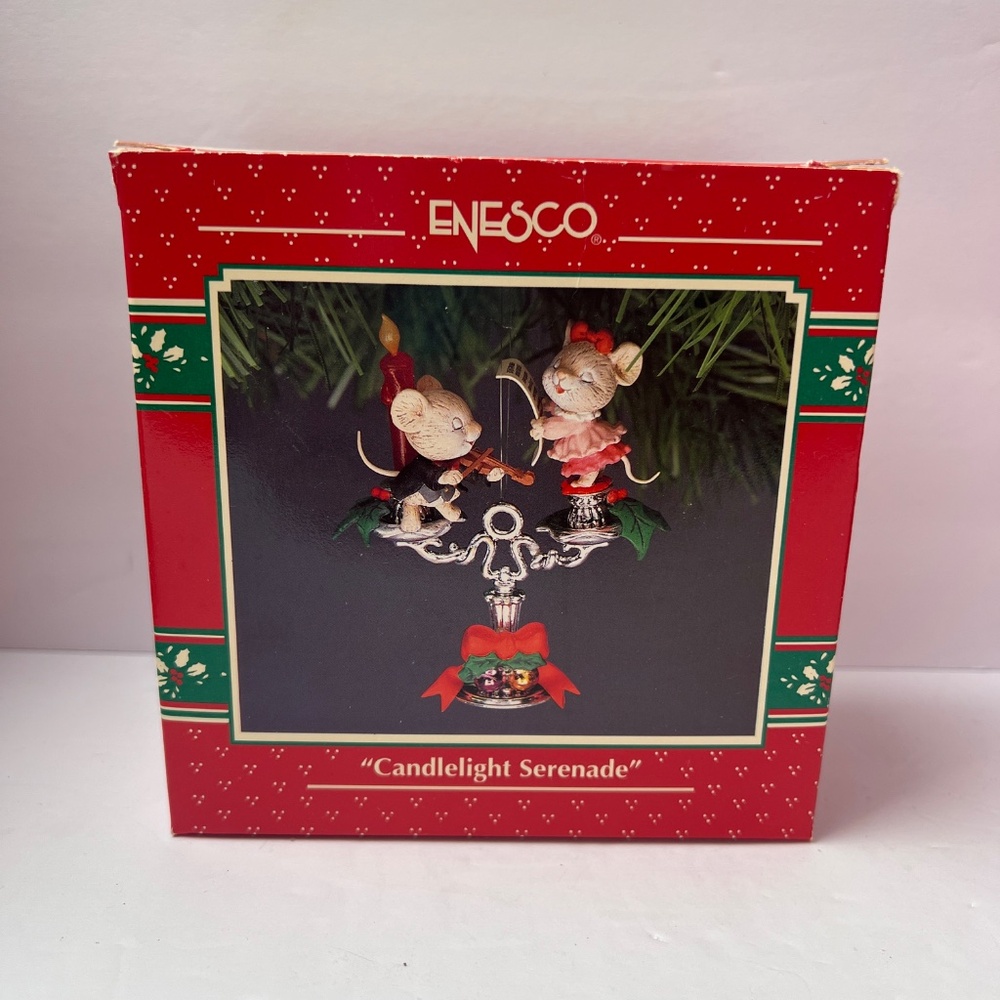 1992 Enesco Candlelight Serenade ornament